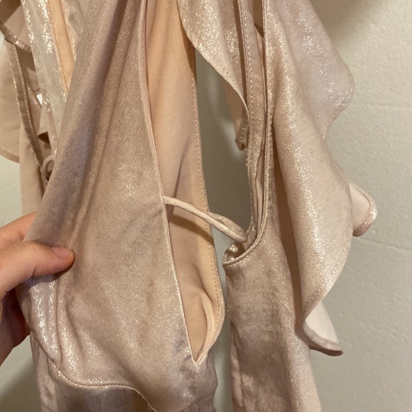 Topshop Cold Shoulder Blush and Metalic maxi dress - Picture 5 of 9